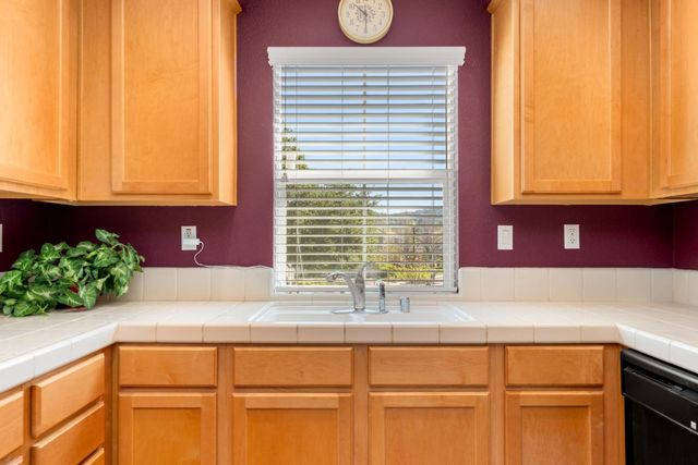 502 Esplanade Cir, Folsom, CA 95630