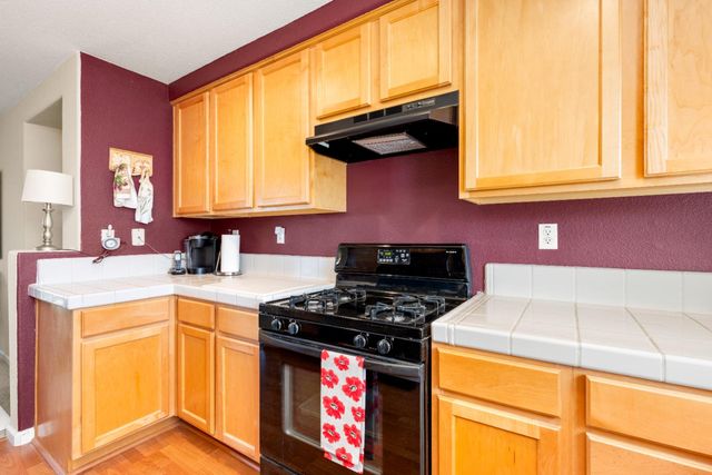 502 Esplanade Cir, Folsom, CA 95630