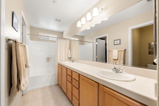 502 Esplanade Cir, Folsom, CA 95630