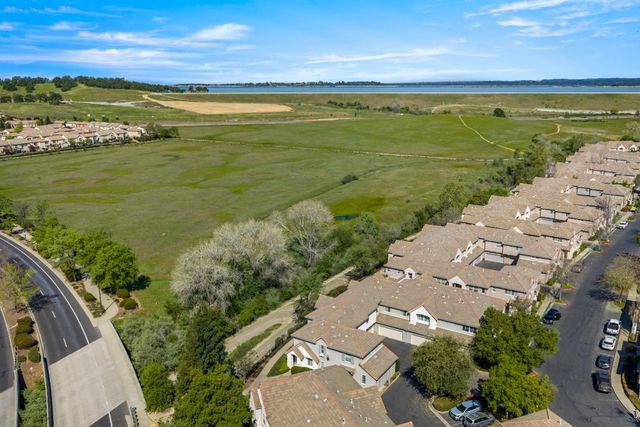 502 Esplanade Cir, Folsom, CA 95630