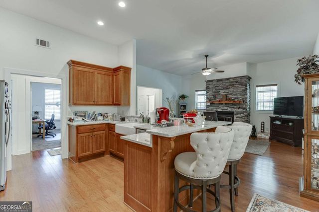 7660 Fern Lane, Lula, GA 30554