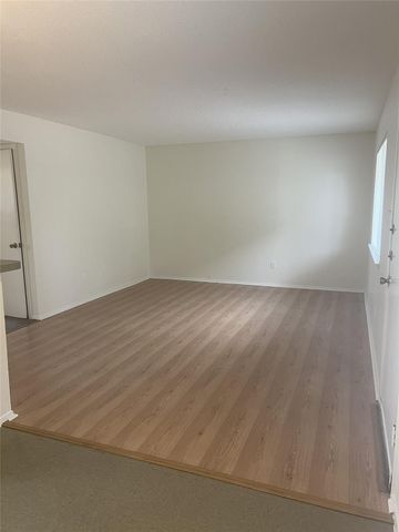 1501 W North Loop BLVD 106, Austin, TX 78756