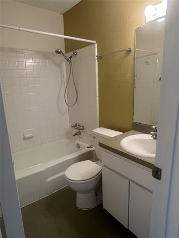 1501 W North Loop BLVD 106, Austin, TX 78756
