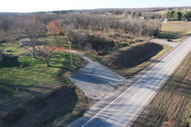 000 Us Highway 63, Pomona, MO 65789