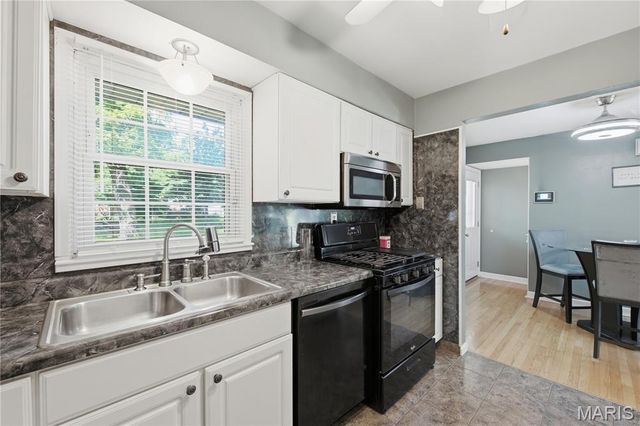 350 Saint Patrick Lane, Florissant, MO 63031