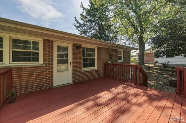 350 Saint Patrick Lane, Florissant, MO 63031