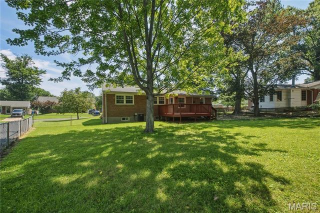350 Saint Patrick Lane, Florissant, MO 63031