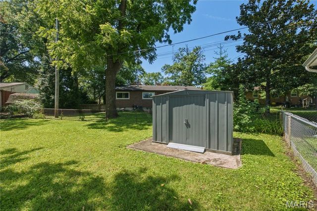 350 Saint Patrick Lane, Florissant, MO 63031