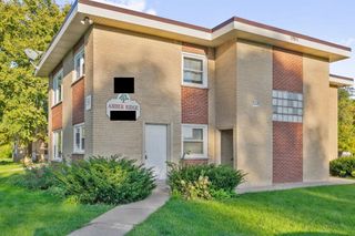 991 Tollview Avenue 12, Aurora, IL 60505