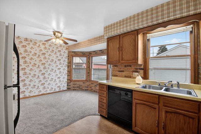 6531 44th AVENUE, Kenosha, WI 53142