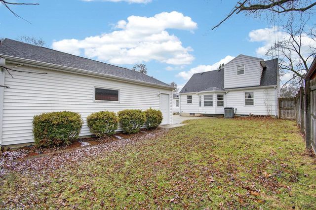 6531 44th AVENUE, Kenosha, WI 53142