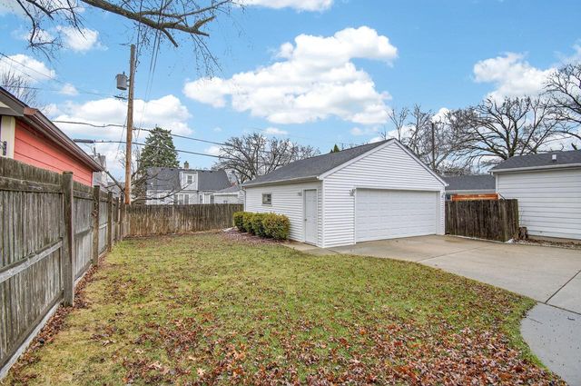 6531 44th AVENUE, Kenosha, WI 53142