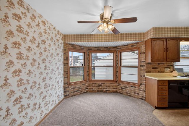 6531 44th AVENUE, Kenosha, WI 53142