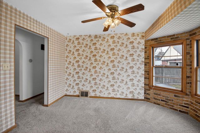 6531 44th AVENUE, Kenosha, WI 53142