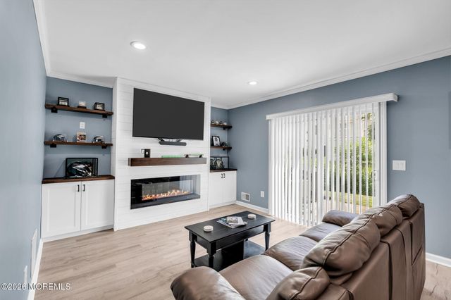 362 Mimosa Court, Toms River, NJ 08753