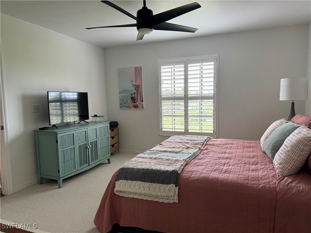 605 Augusta BLVD 14, Naples, FL 34113