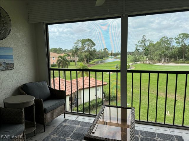 605 Augusta BLVD 14, Naples, FL 34113