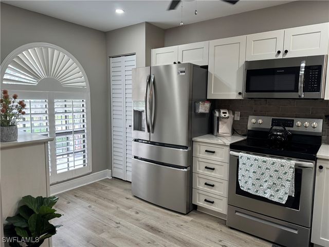 605 Augusta BLVD 14, Naples, FL 34113