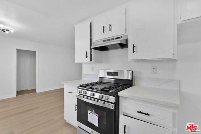 21360 Klamath Road, Apple Valley, CA 92308