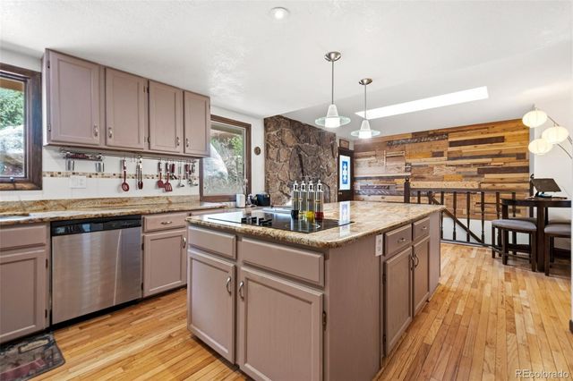 6323 Pike Circle, Larkspur, CO 80118