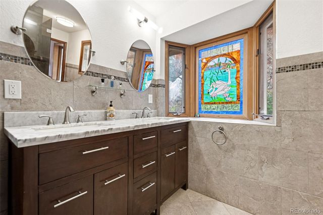 6323 Pike Circle, Larkspur, CO 80118