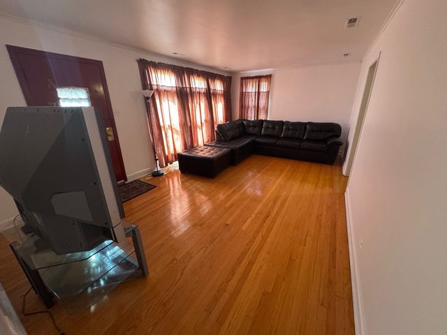 10728 S Pulaski Road, Oak Lawn, IL 60453