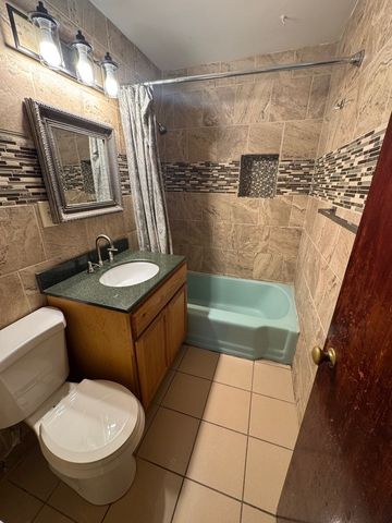 10728 S Pulaski Road, Oak Lawn, IL 60453