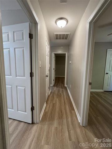 5830 Stone Bluff Court, Charlotte, NC 28214