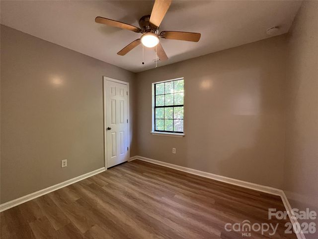 5830 Stone Bluff Court, Charlotte, NC 28214