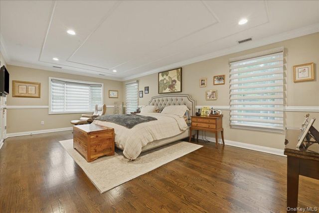 42 McLane Drive, Dix Hills, NY 11746