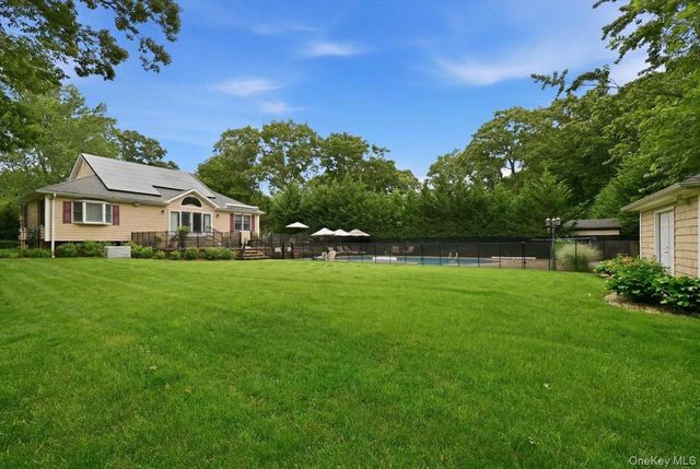 42 McLane Drive, Dix Hills, NY 11746