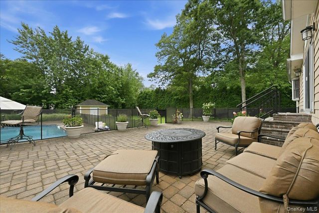 42 McLane Drive, Dix Hills, NY 11746