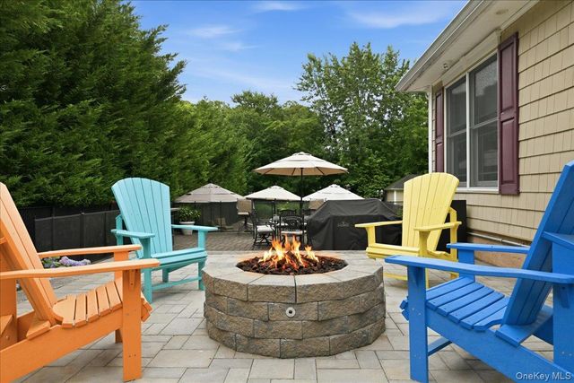 42 McLane Drive, Dix Hills, NY 11746