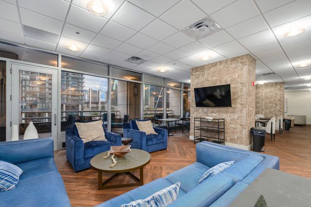 333 N CANAL Street 1306, Chicago, IL 60606