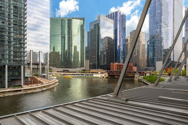 333 N CANAL Street 1306, Chicago, IL 60606