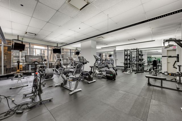 333 N CANAL Street 1306, Chicago, IL 60606