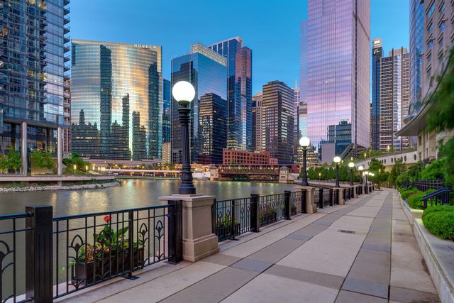 333 N CANAL Street 1306, Chicago, IL 60606