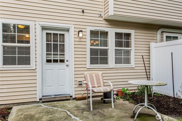 6317 111th Avenue E, Puyallup, WA 98372