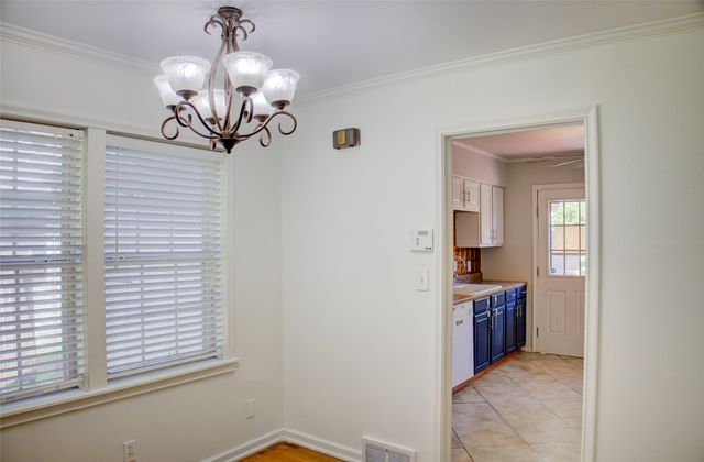 4221 E 25th Place E, Tulsa, OK 74114
