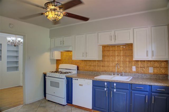 4221 E 25th Place E, Tulsa, OK 74114
