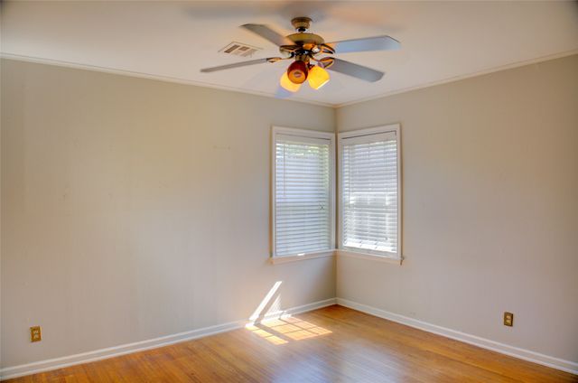 4221 E 25th Place E, Tulsa, OK 74114