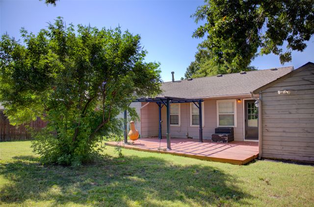 4221 E 25th Place E, Tulsa, OK 74114