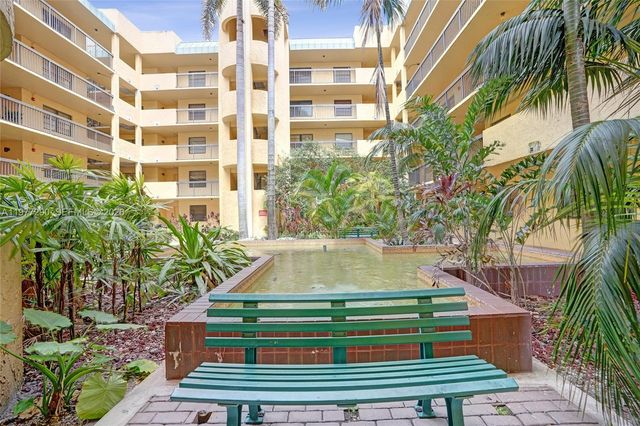 6575 W Oakland Park Boulevard 506, Lauderhill, FL 33313