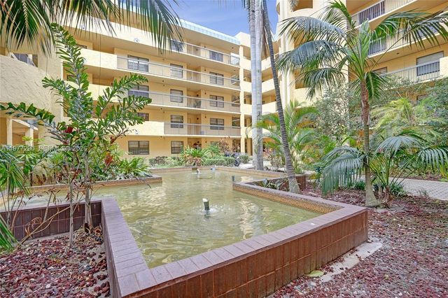 6575 W Oakland Park Boulevard 506, Lauderhill, FL 33313