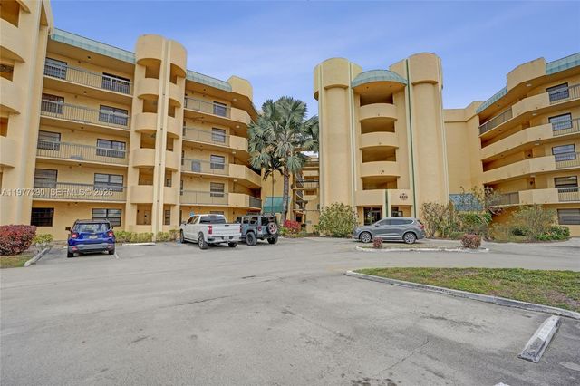 6575 W Oakland Park Boulevard 506, Lauderhill, FL 33313