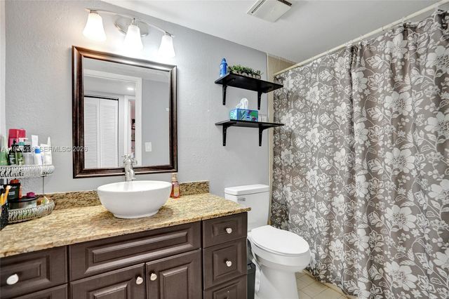 6575 W Oakland Park Boulevard 506, Lauderhill, FL 33313