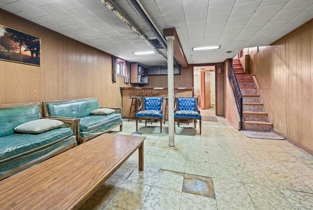 13734 94th Street, Ozone Park, NY 11417