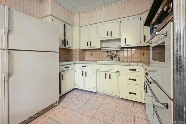 13734 94th Street, Ozone Park, NY 11417