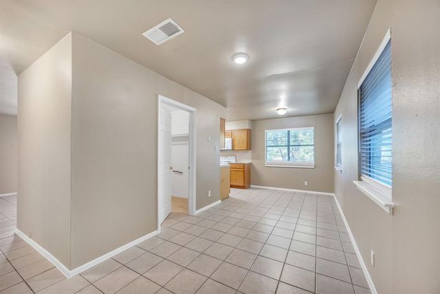 5725 Alsace TRL, Austin, TX 78724