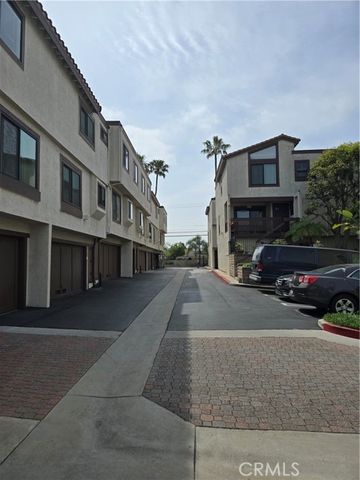 3723 Emerald Street B, Torrance, CA 90503